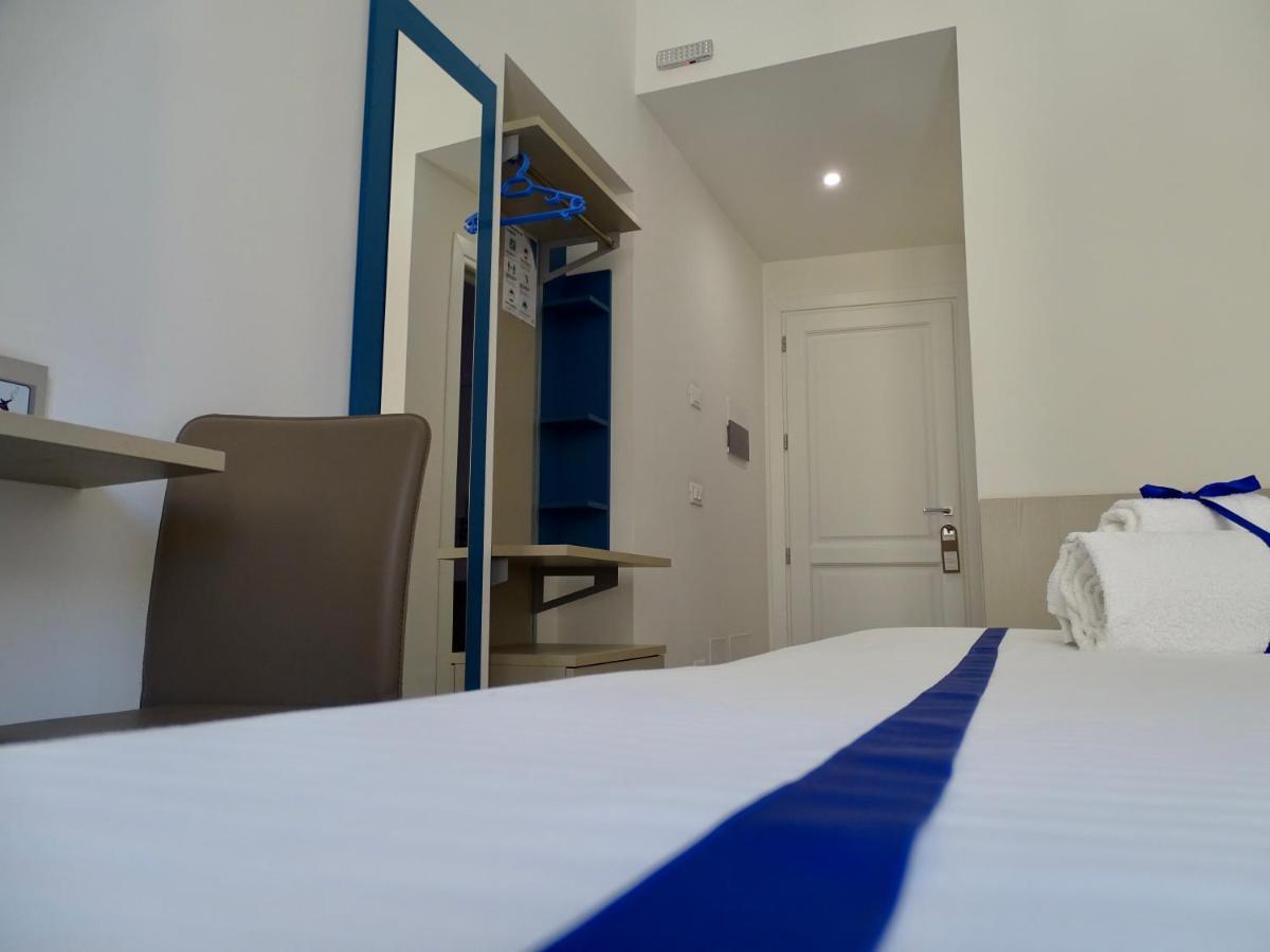 Le Quattro Stagioni - Rooms & Suites Palermo Exterior photo