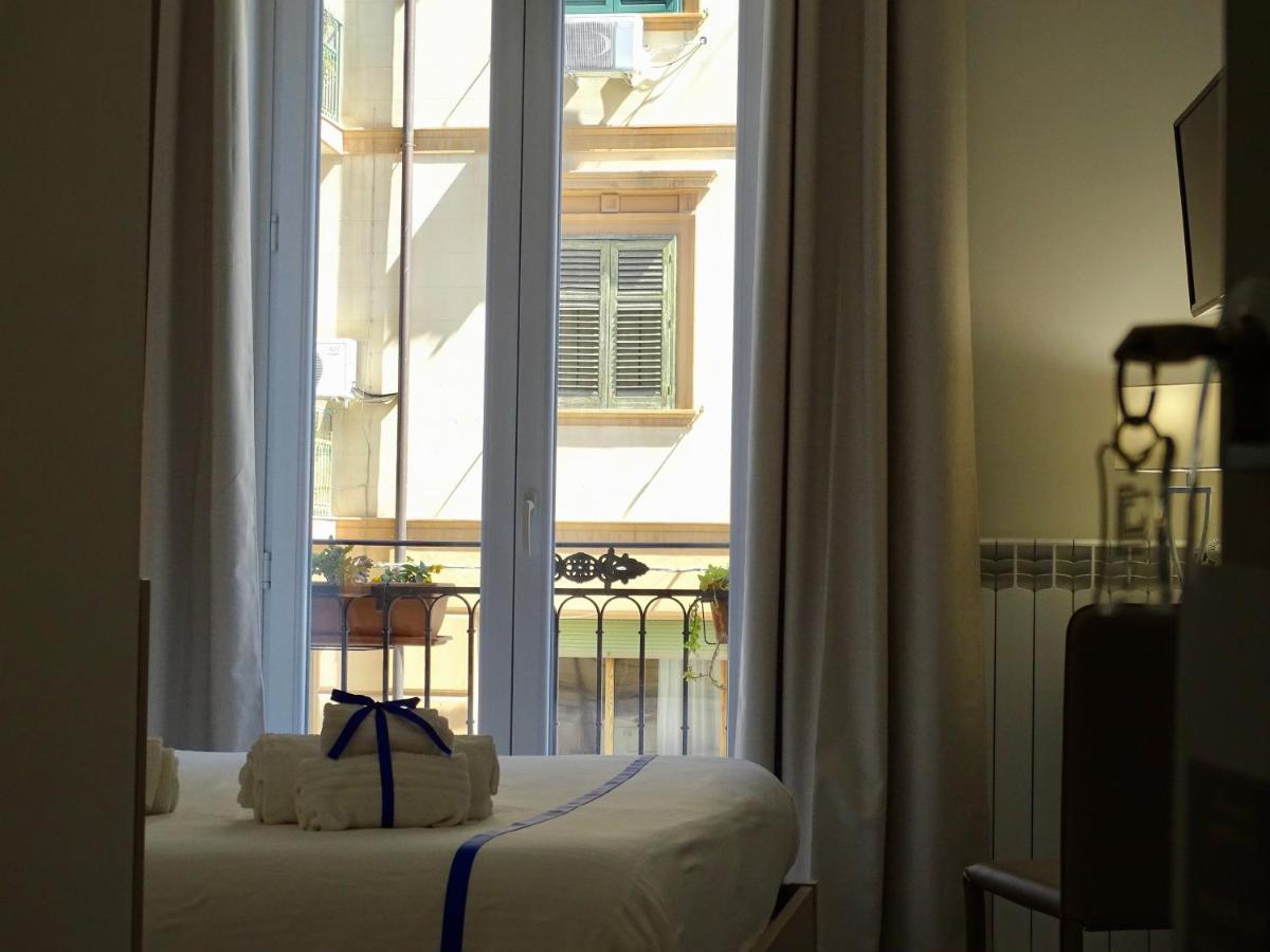 Le Quattro Stagioni - Rooms & Suites Palermo Exterior photo
